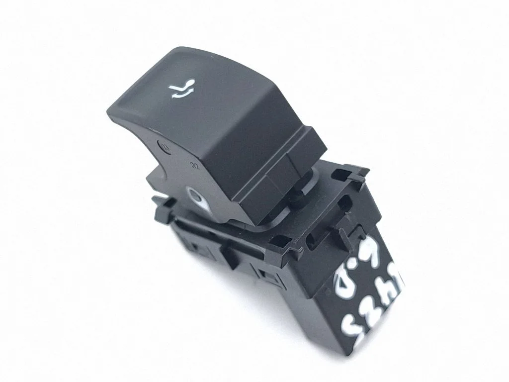 Switch for retractable tow bar – Skoda Superb B9 (2023-)