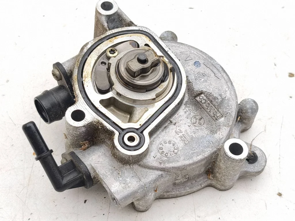 Vacuum pump H6BG2A451AB
