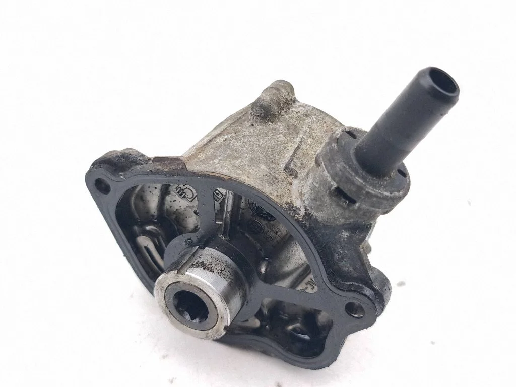 Vaakumpump A6512300465
