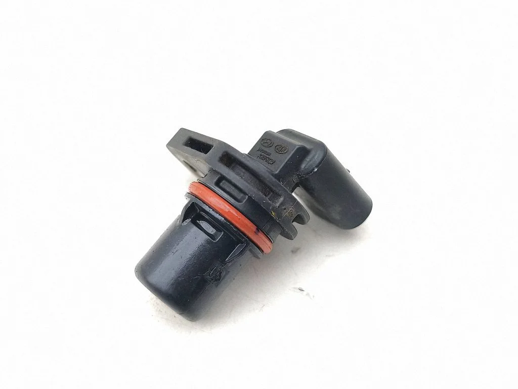 Camshaft speed sensor 3935008HA0
