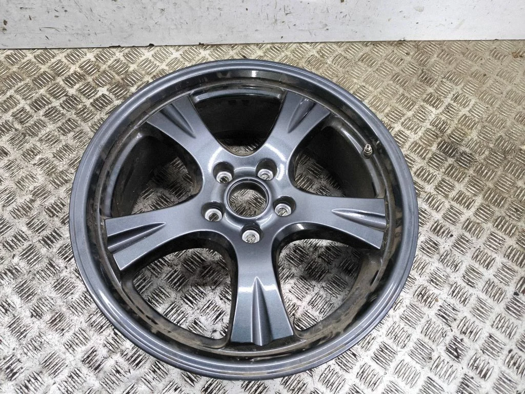 R18 alloy rim