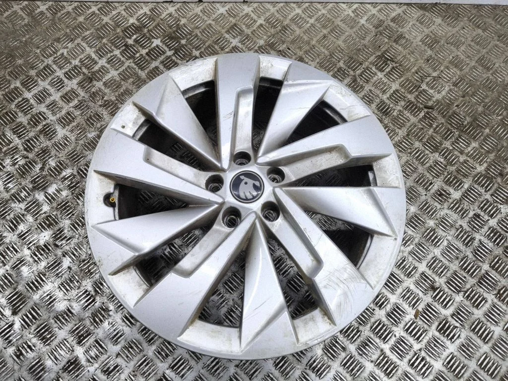 R19 alloy rim 57H601025F