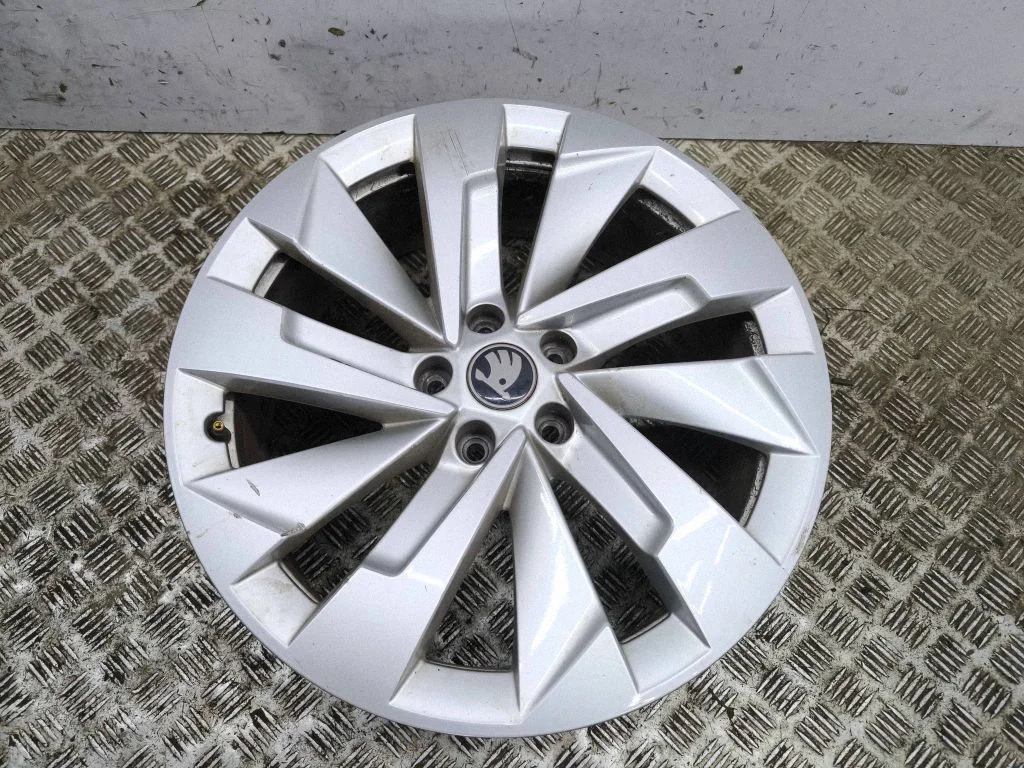 R19 alloy rim 57H601025F