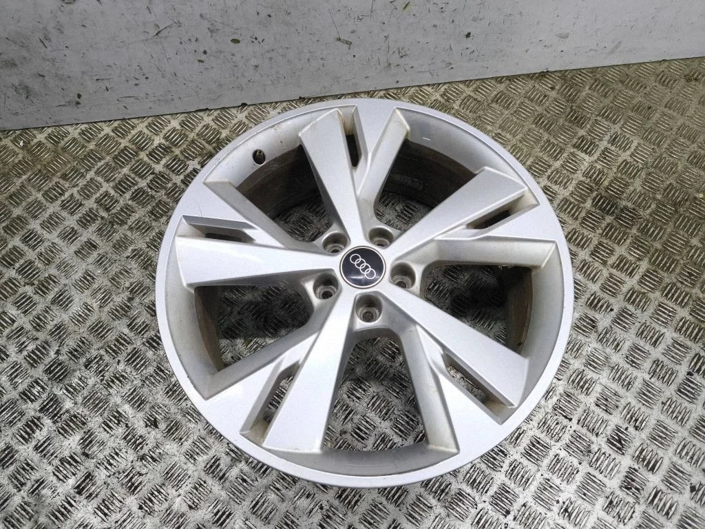 R20 vieglmetāla disks (-i) 89A601025L