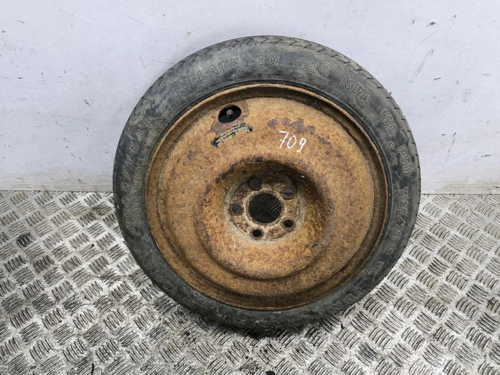 R15 rezerves ritenis
