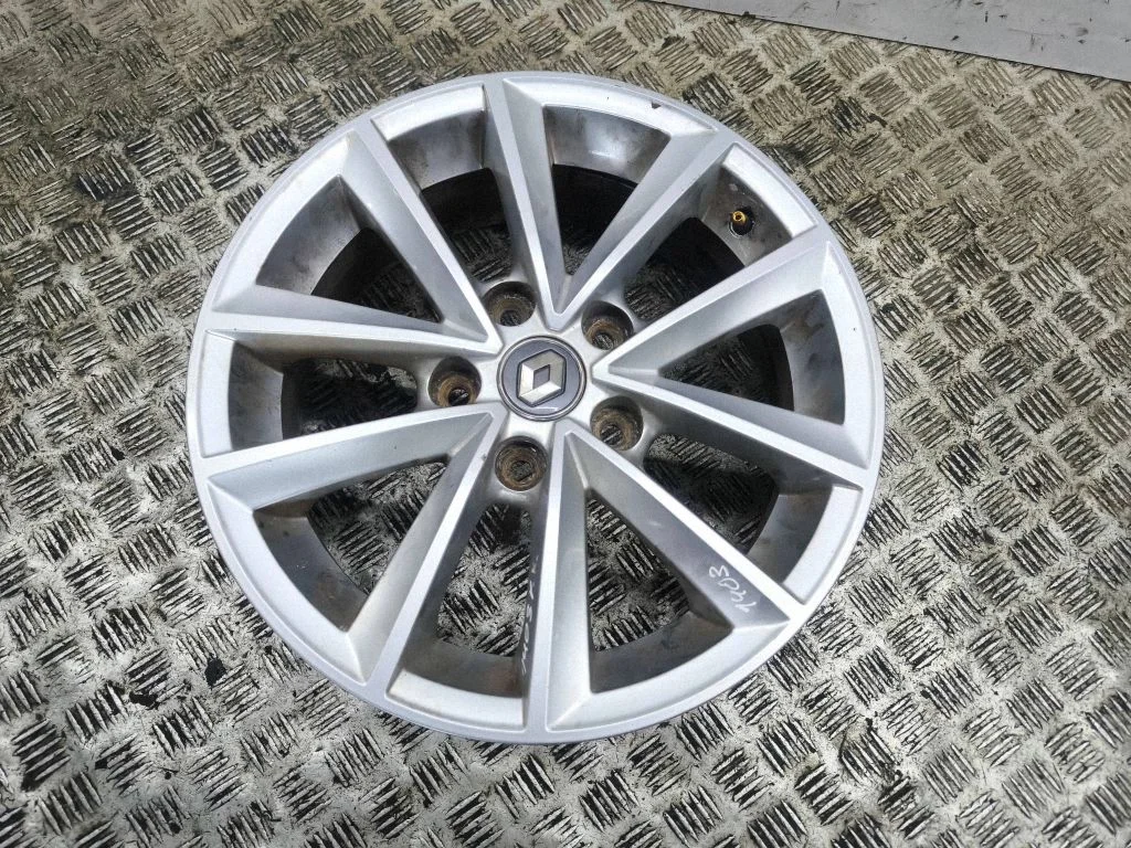 R16 varuratas – Renault Megane Mégane Renault Sport III (IV Based) (2017-2023)