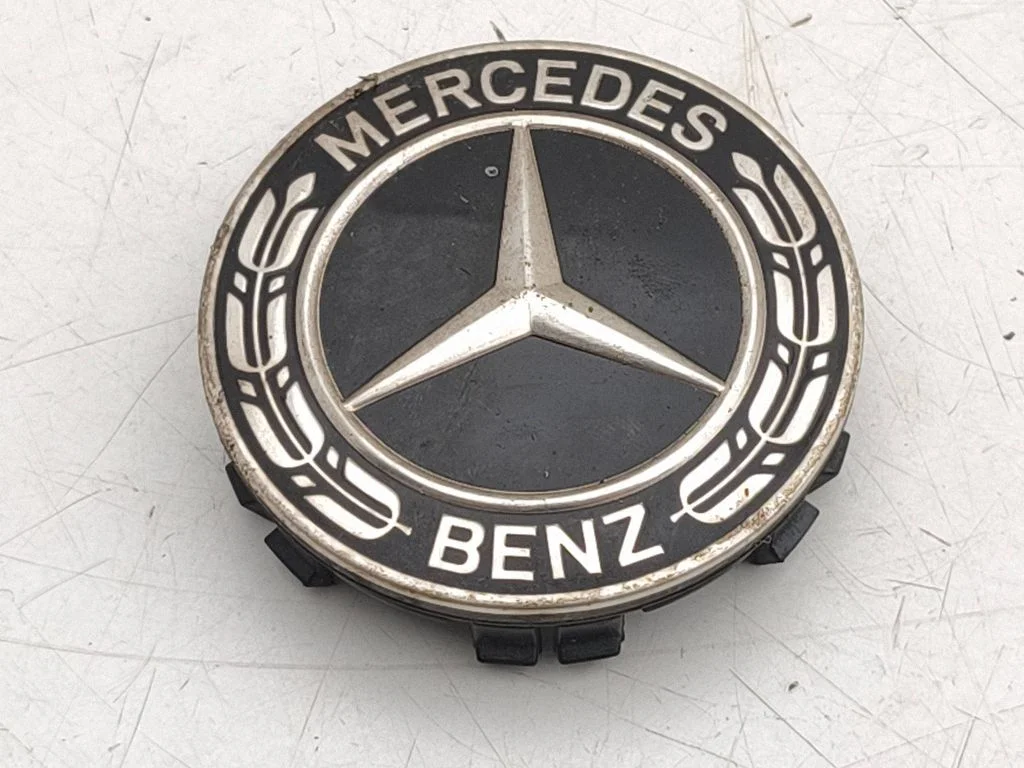 Original wheel cap A2224002200