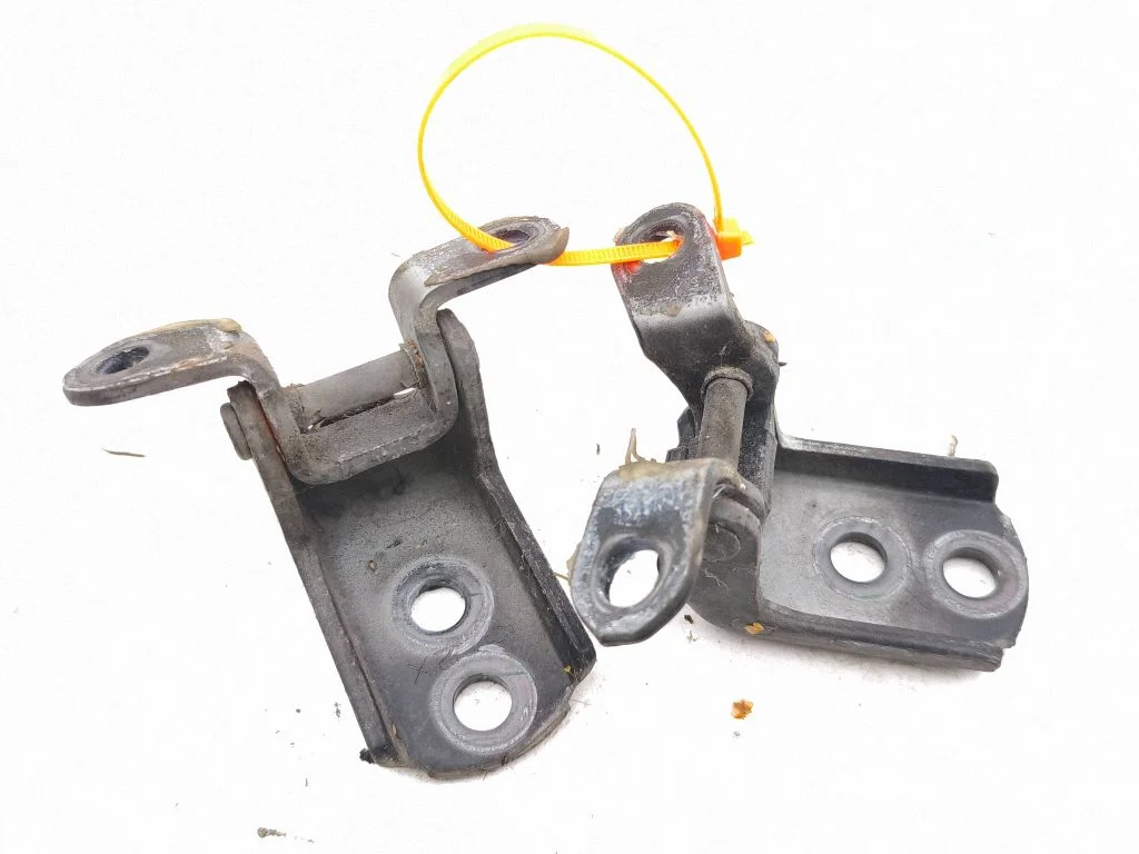 Front door hinges set – right