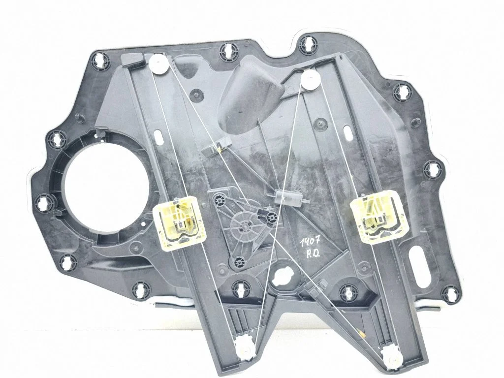 Front door window regulator with motor CM0940800