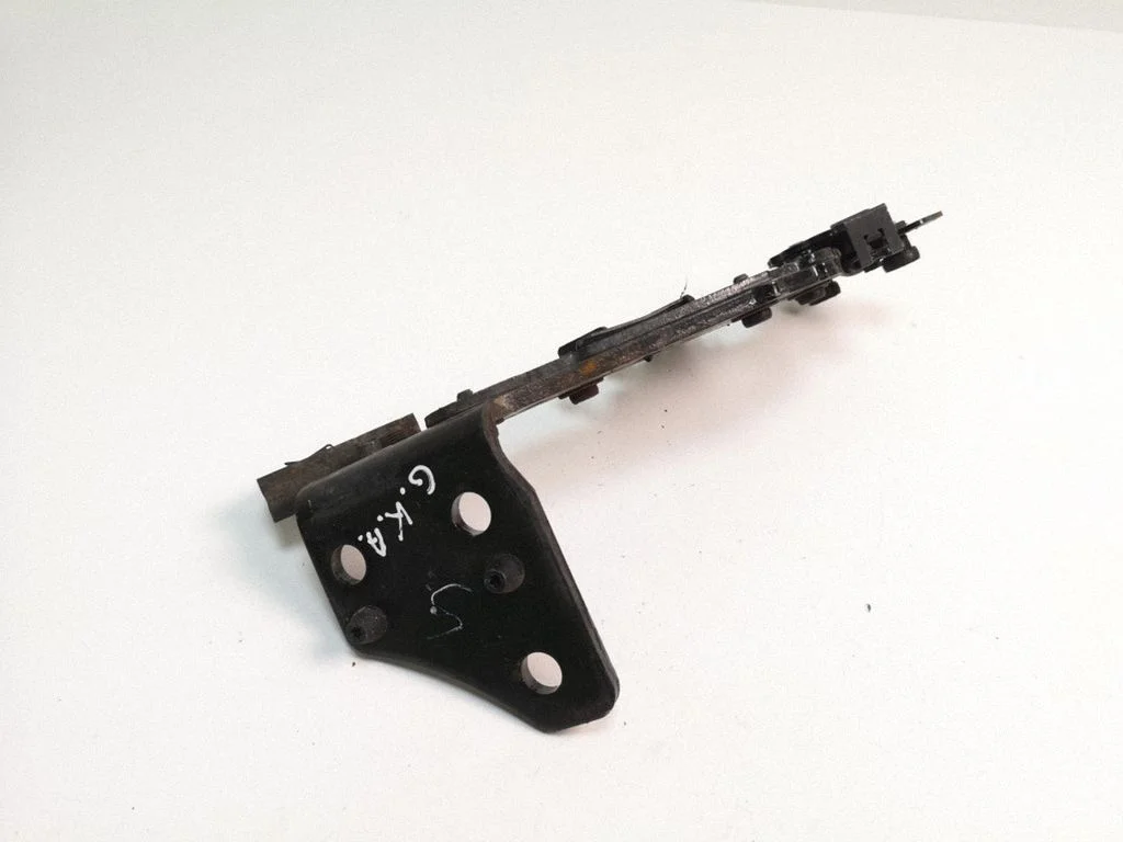 Sliding door lower roller guide/hinge – Ford Grand C-MAX (2010-2019)