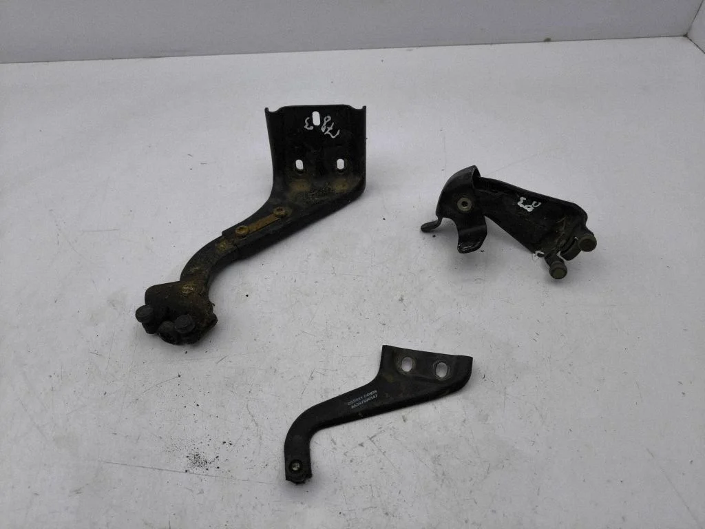 Roller guide/hinge set – Mercedes-Benz Vito Viano W639 (2003-2014)