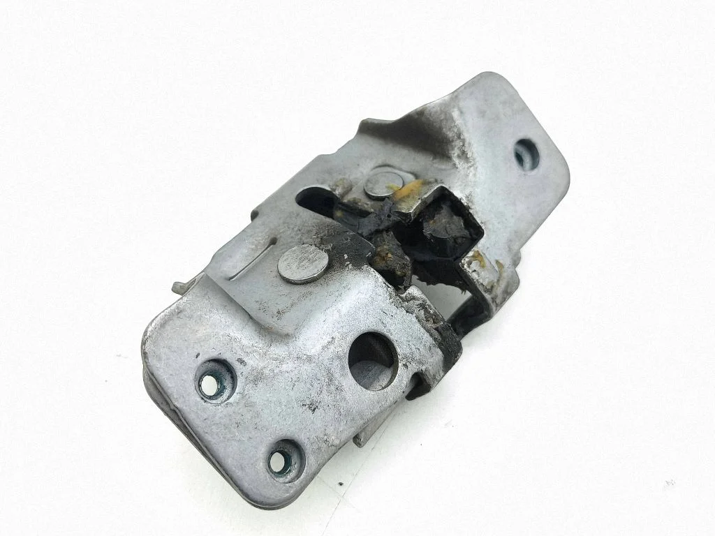 Sliding door lock 020335