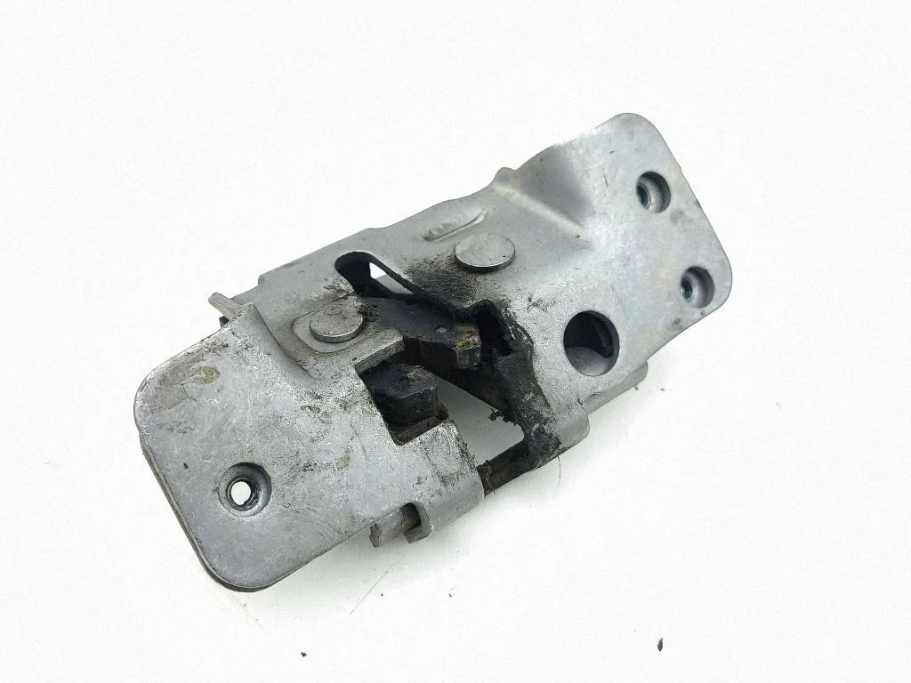 Sliding door lock – right