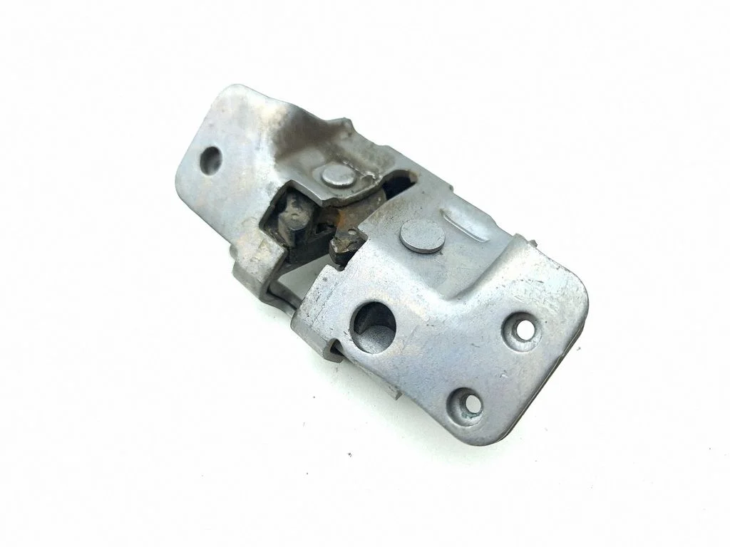 Sliding door lock 020334