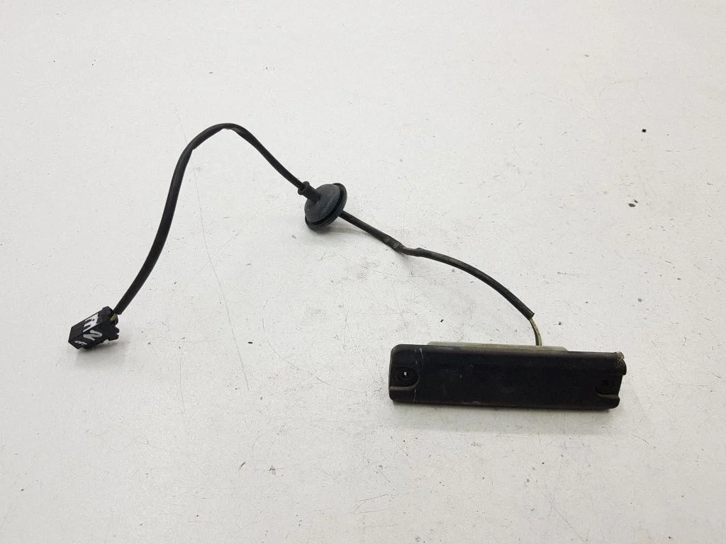 Laadimisukse välimine käepide