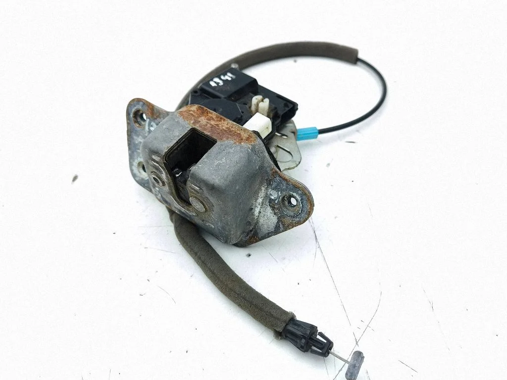 Loading door lock – Chrysler Grand Voyager V (2007-2015)