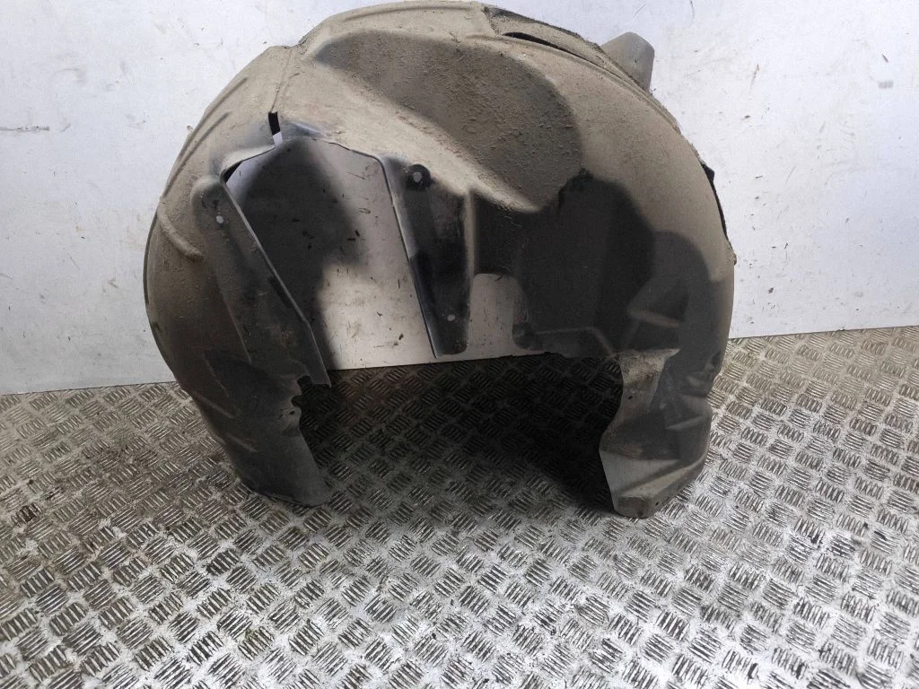 Rear arch fender liner splash guards 670032676