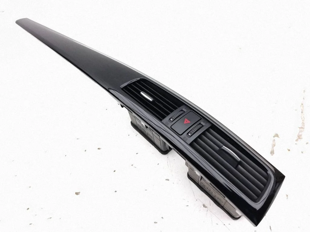 Dash center air vent grill – Mazda CX-5 (2012-2017)