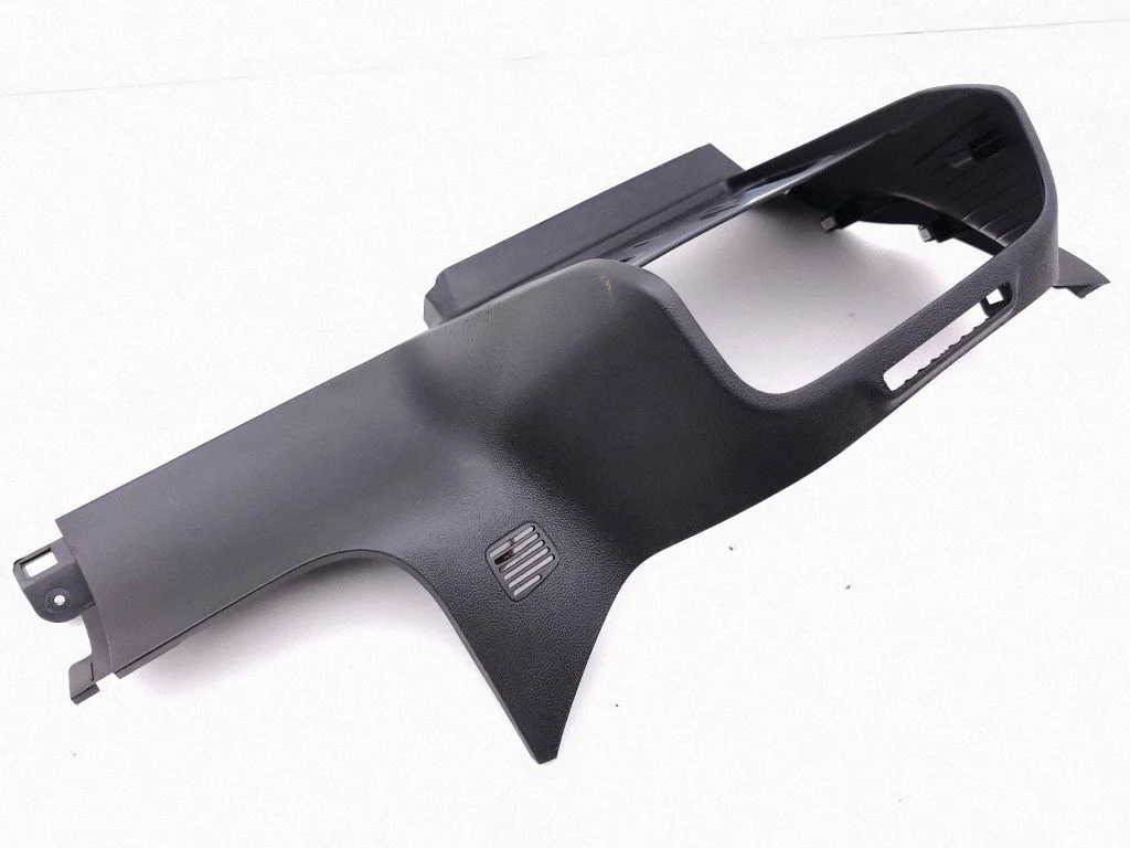 Dashboard center trim panel – Ford Focus (2018-)