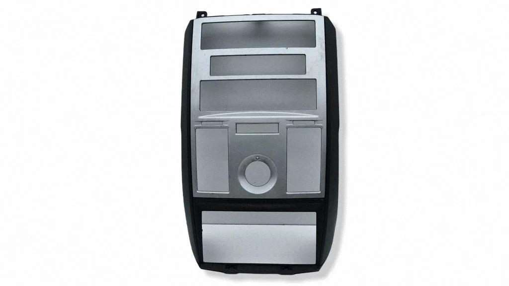 Dashboard center trim panel – Chrysler Grand Voyager V (2007-2015)