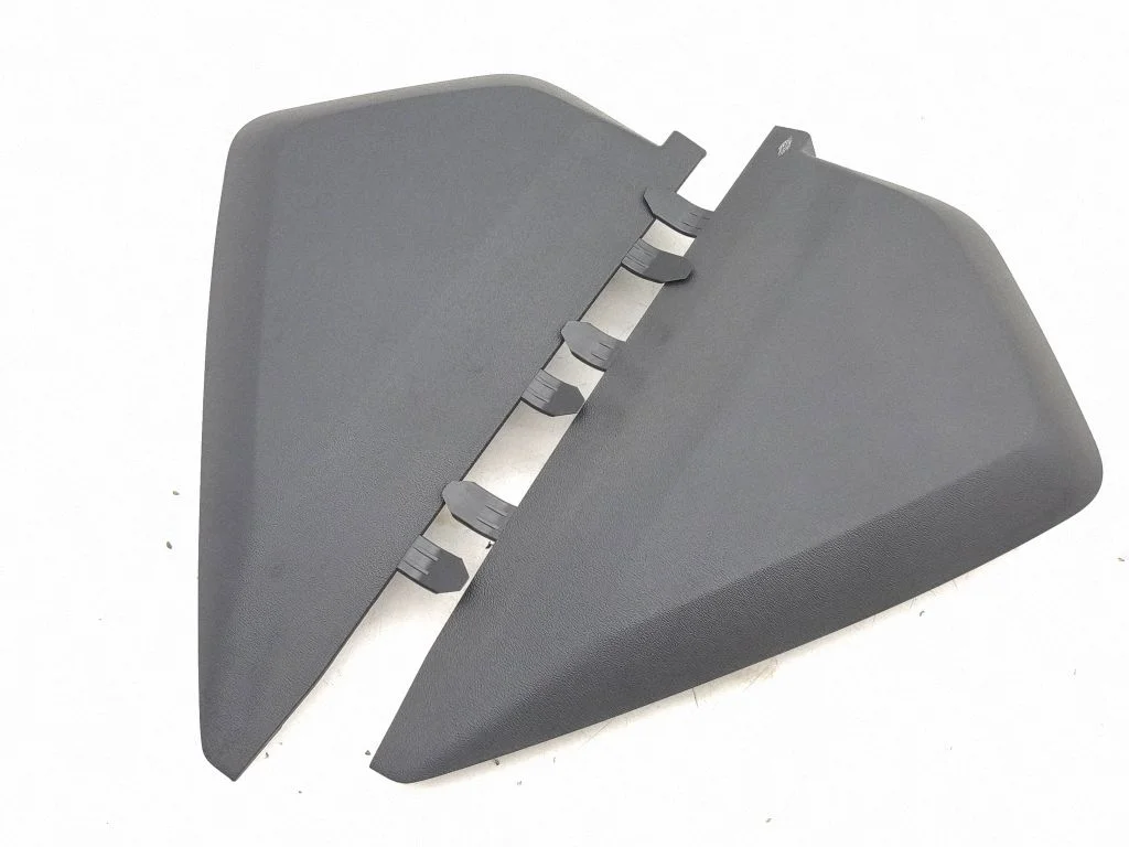 Dashboard side end trim 89A857086