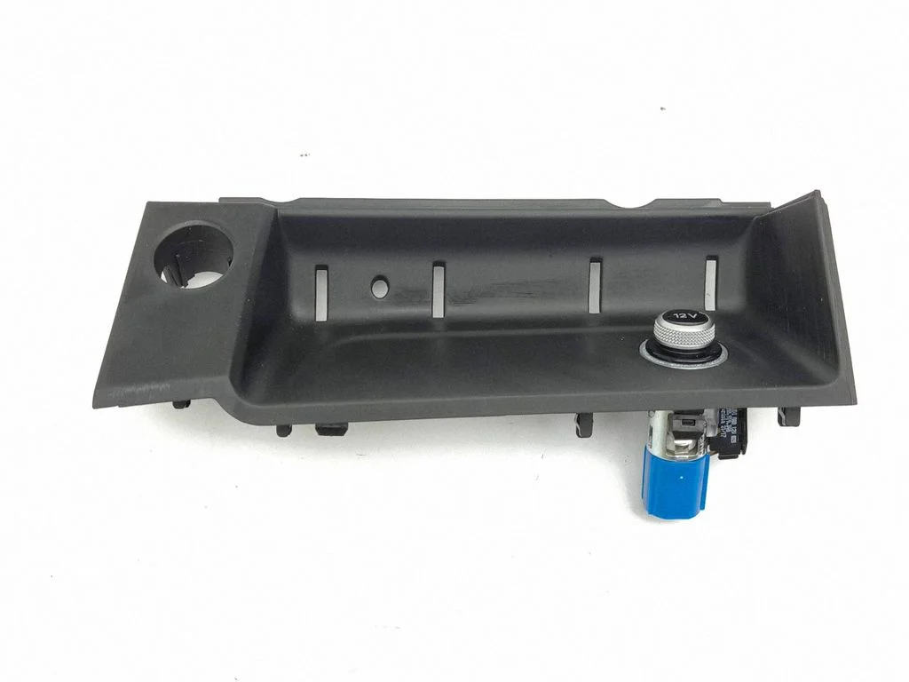Cigarette lighter – Audi A4 S4 B9 (2015-2019)