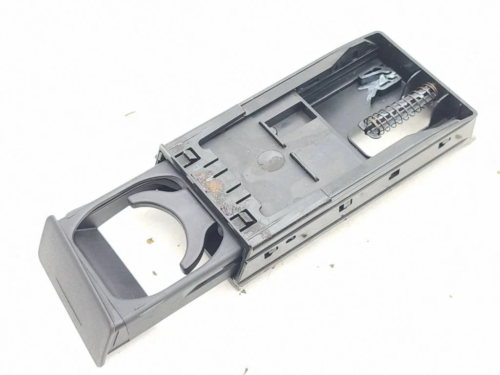 Cup holder GN62104480