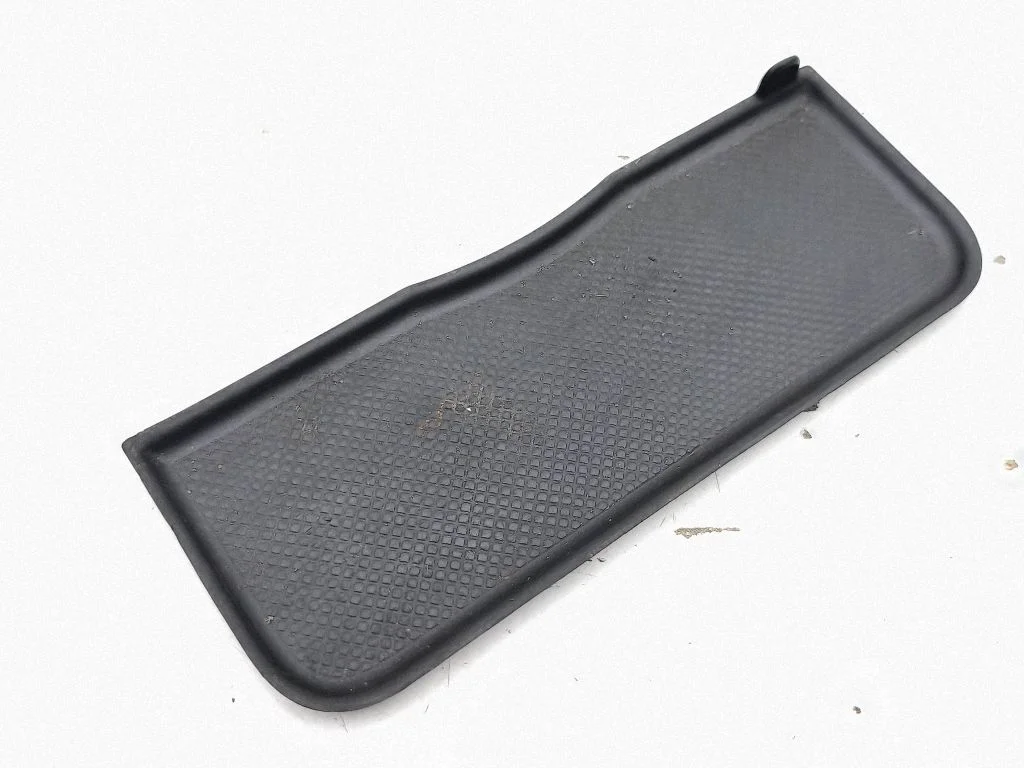 Wkładka schowka/półki deski 846363U010