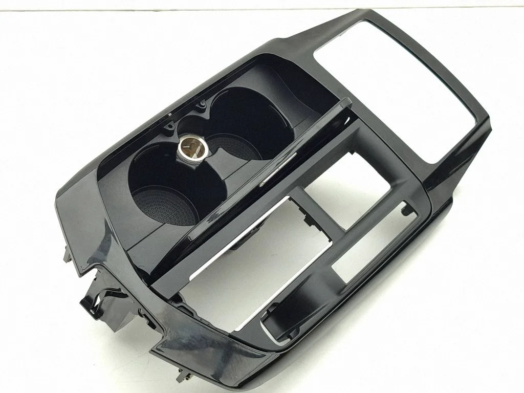 Gear shifter surround trim plastic 670043373