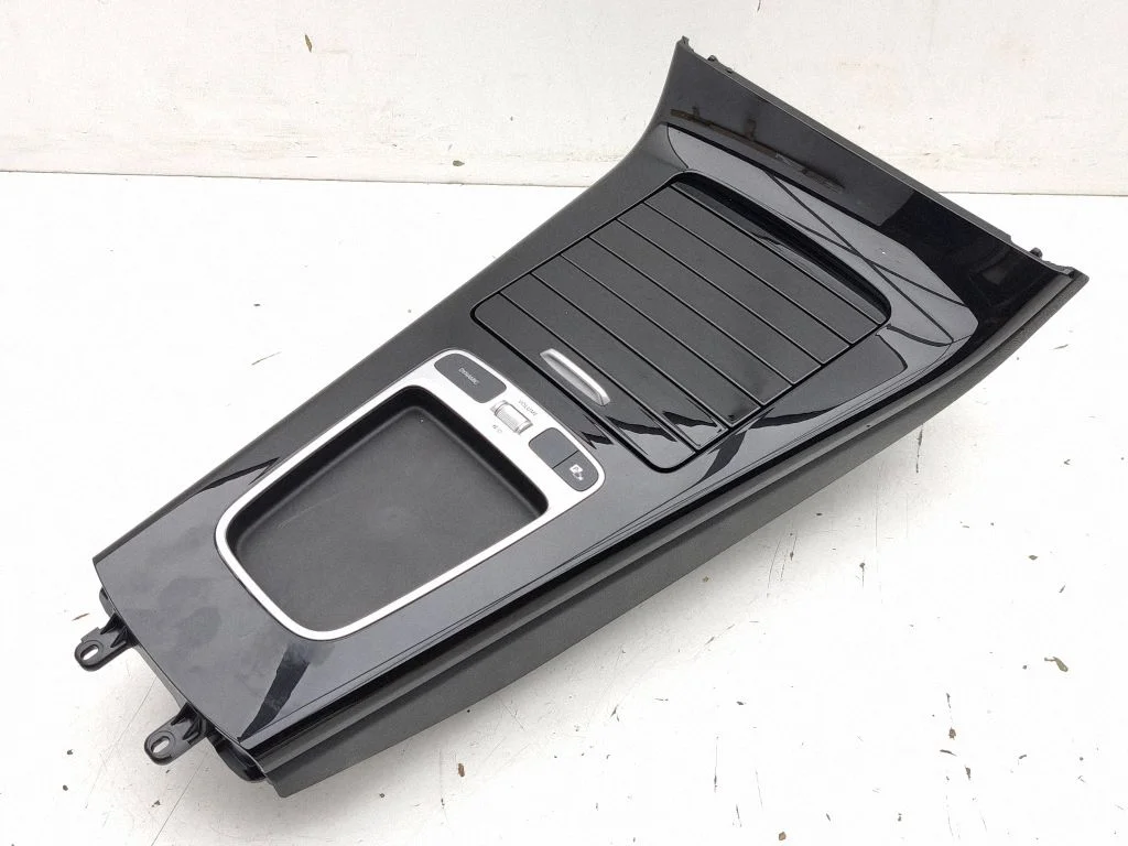 Center console A1776806001