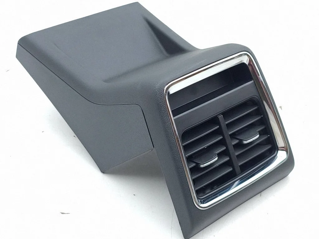 Rear air vent grill 5LA819203L