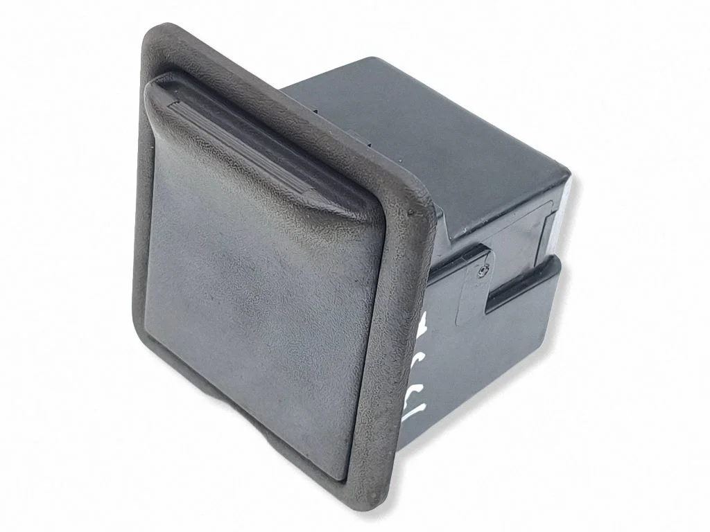 Ashtray (front)