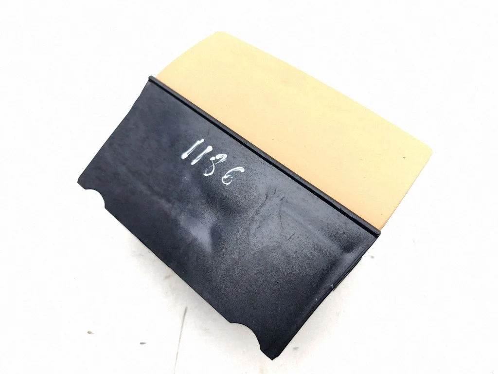 Ashtray (front)