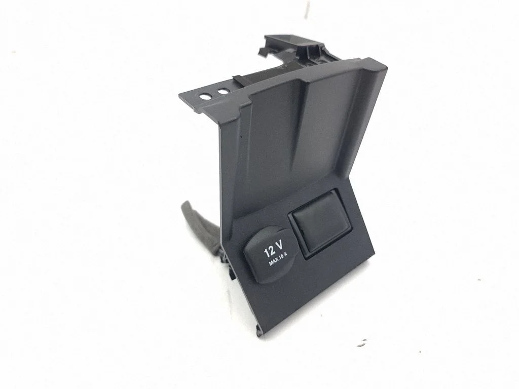 Cigarette lighter front 969YD5DA0A