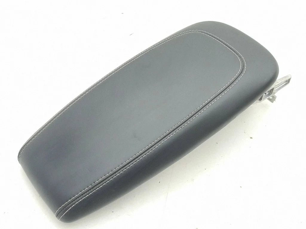 Armrest LJ8BR044K78AF