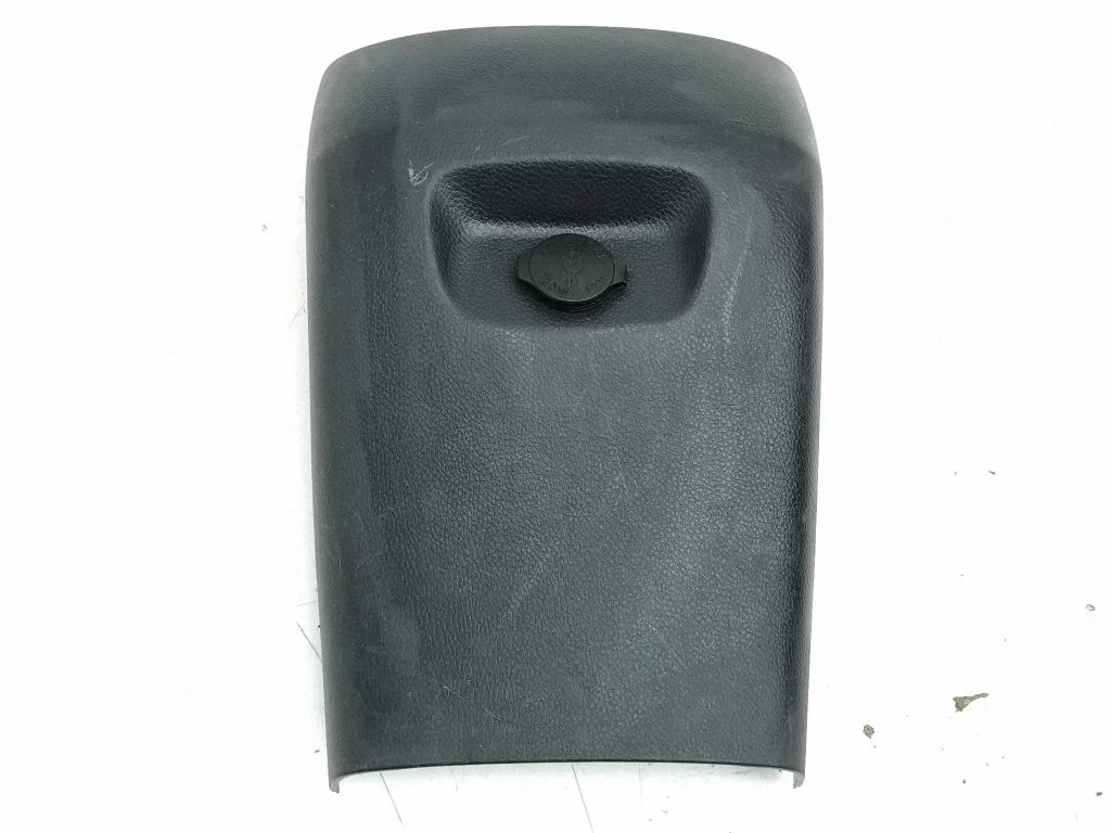 Cigarette lighter rear – Hyundai Santa Fe (2013-2017)