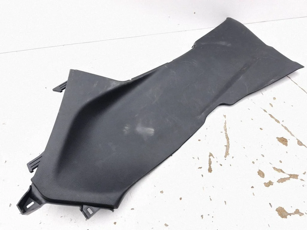 Centre console side trim front 58912F4100
