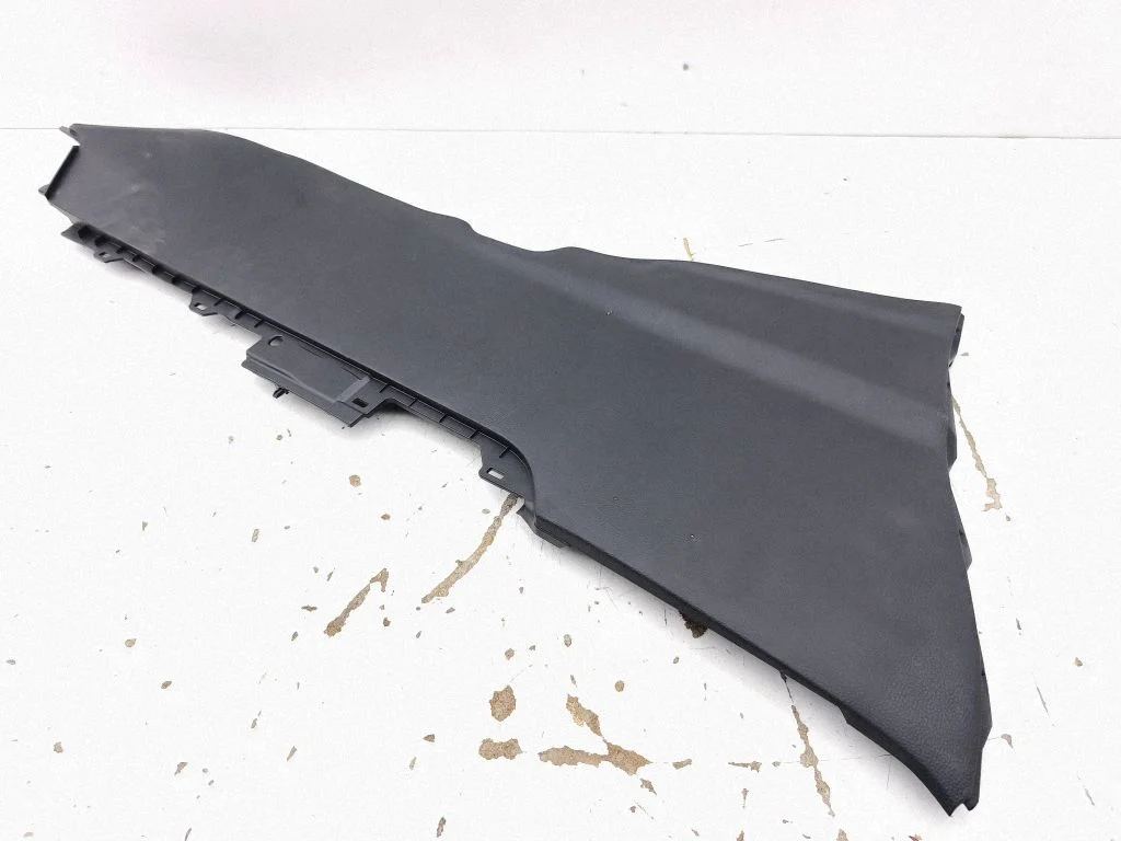 Centre console side trim front 58911F4100