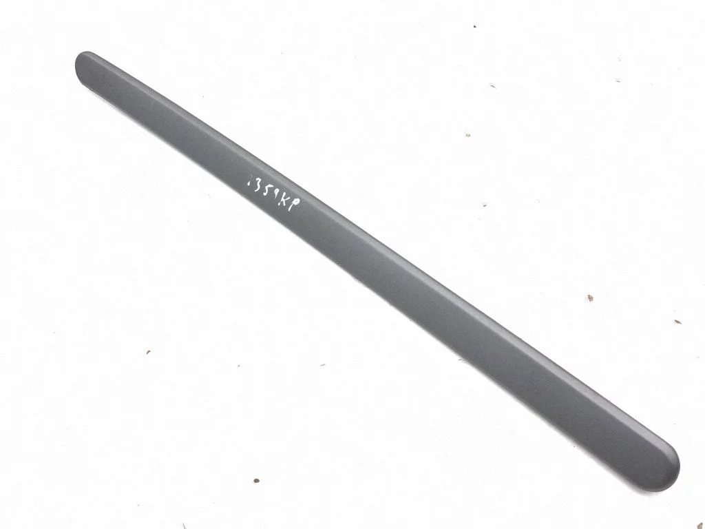 Front door trim bar 67247300