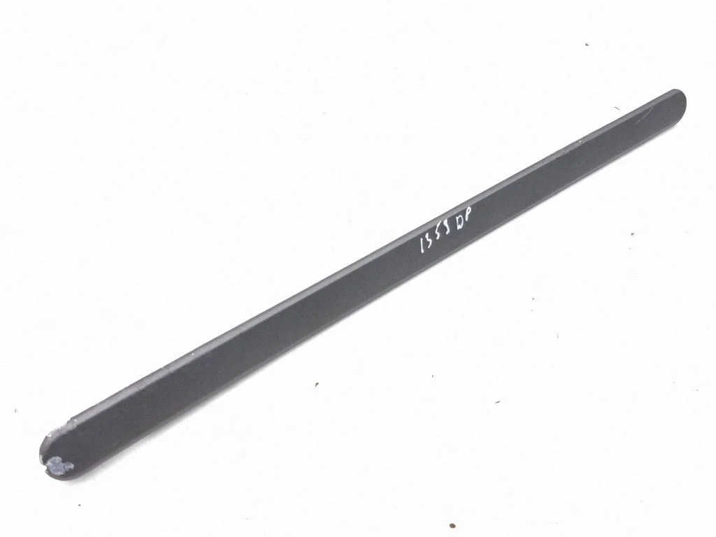 Front door trim bar 67247000