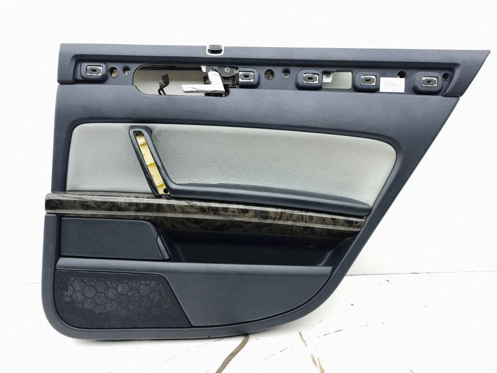 Rear door card panel trim 3D4867212