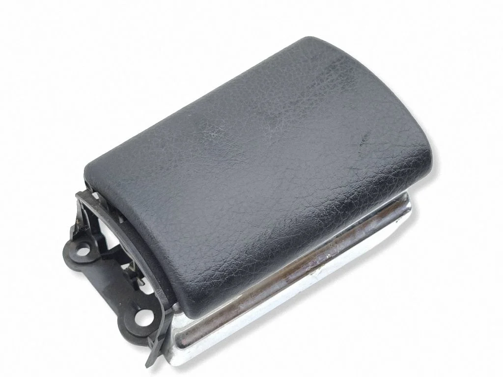 Rear door ashtray – Mercedes-Benz S-Class W221 (2005-2013)