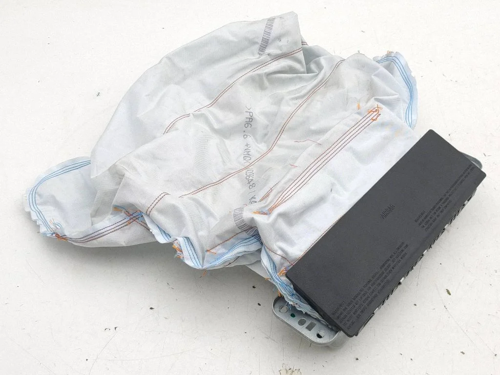Knee airbag A1778600102