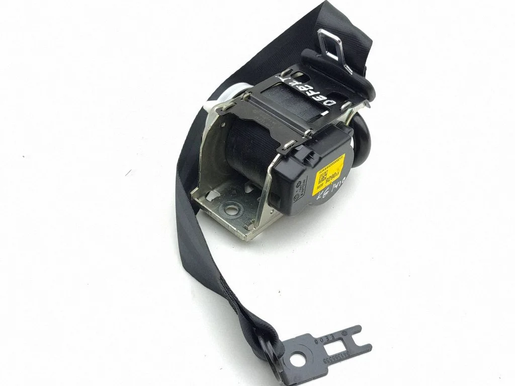 Rear seatbelt 98399290XX