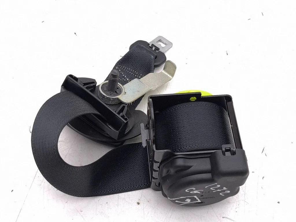 Middle seatbelt (rear) EM2BU613E58AF3ZHE