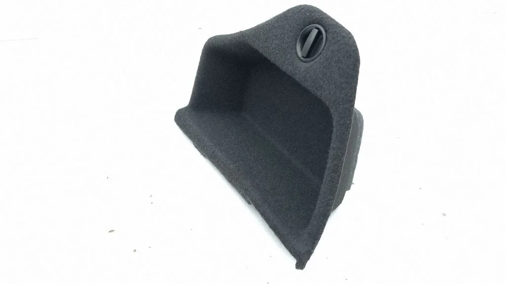 Trunk/boot lower side trim panel – right