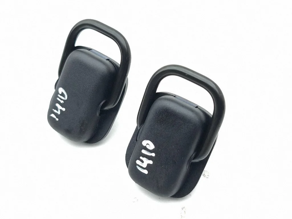 Tie down hook / loop