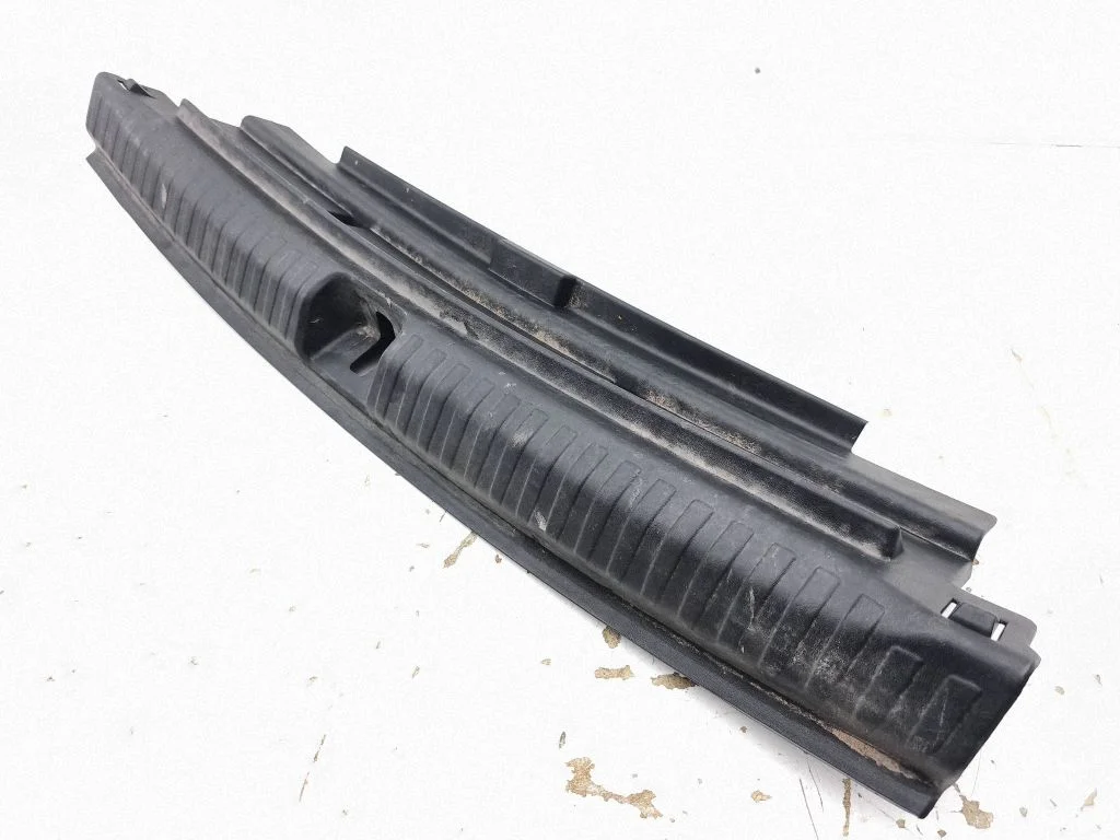 Trunk/boot sill cover protection 89A863459