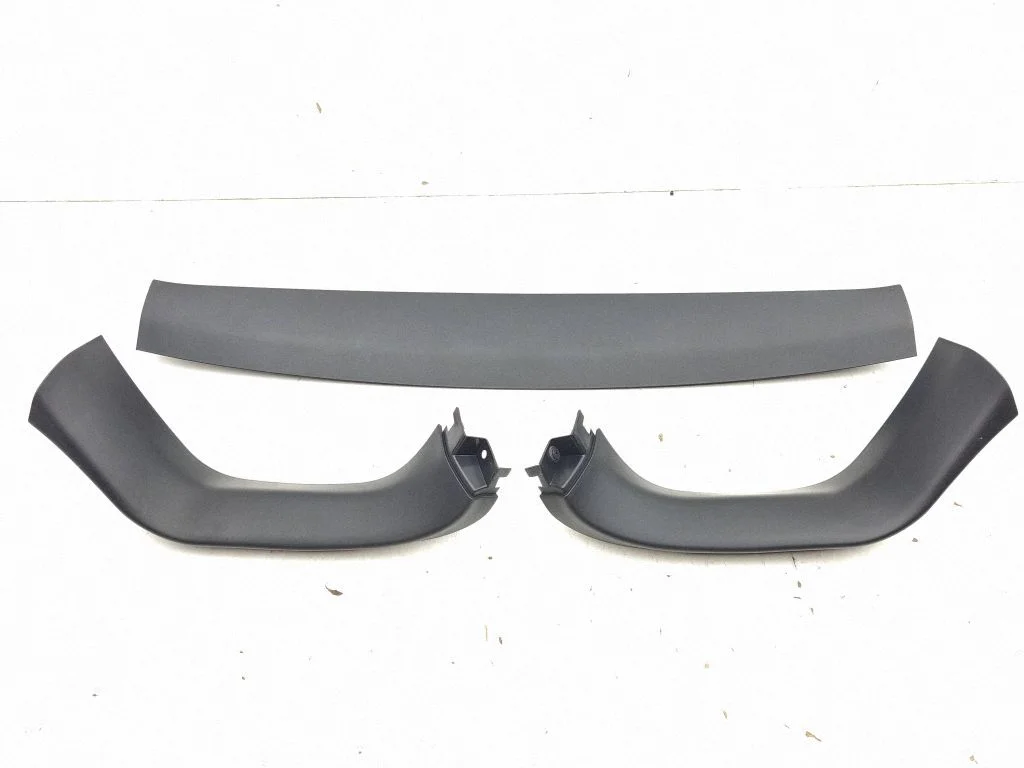 Tailgate/boot cover trim set 7224A016