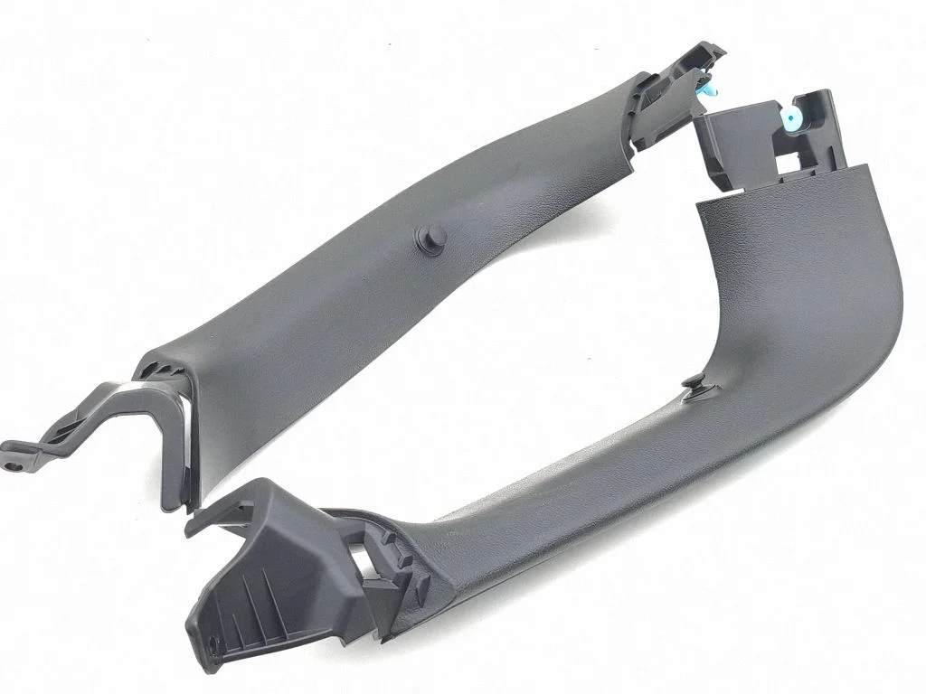 Tailgate/trunk side cover trim 81730J9000